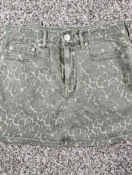 American Eagle Outfitters Dresses & Skirts - American Eagle Womens Sz 8 Hi Rise Mini Skirt Denim Green Abstract Y2K